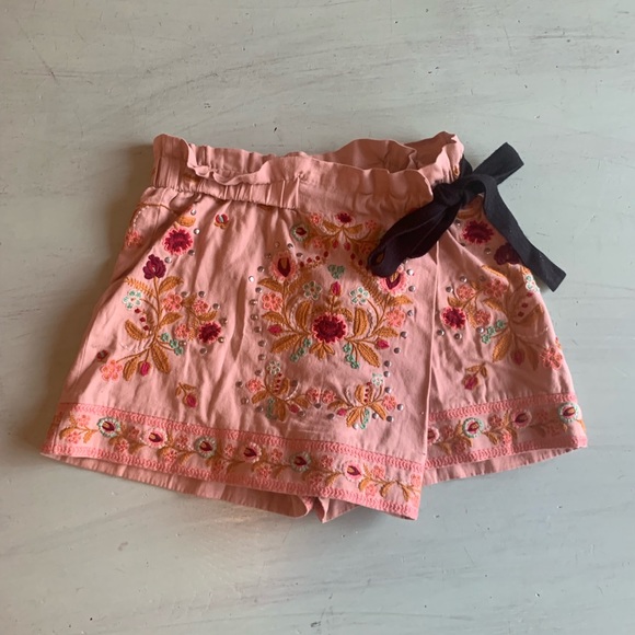 Zara Dresses & Skirts - Zara skirt/skort